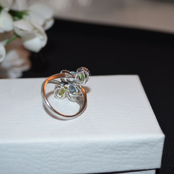 14K White Gold with Blue Topaz and Peridot - Picture 5 of 8